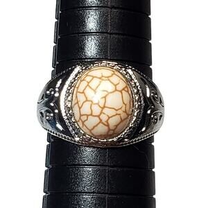 Silver Tone Ring Sz 10 Unsigned Crackle Design Cabochon